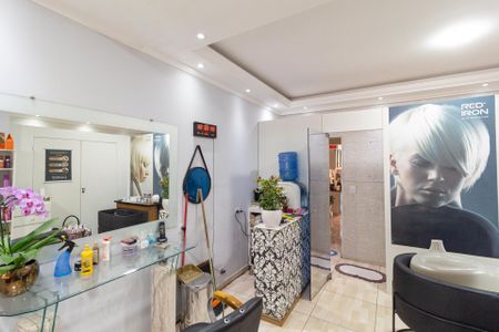 Casa à venda com 299m², 3 quartos e 5 vagas Casa à venda com 299m², 3 quartos e 5 vagasSala
