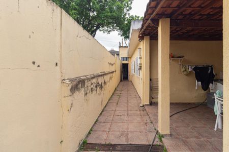 Casa à venda com 299m², 3 quartos e 5 vagas Casa à venda com 299m², 3 quartos e 5 vagasQuintal