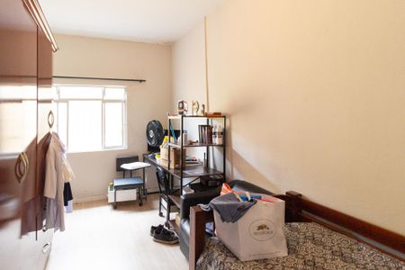 Casa à venda com 299m², 3 quartos e 5 vagas Casa à venda com 299m², 3 quartos e 5 vagasQuarto 2