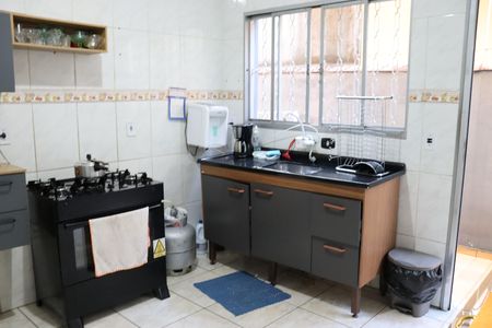 Casa à venda com 140m², 3 quartos e 2 vagas Casa à venda com 140m², 3 quartos e 2 vagasCozinha