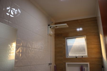 Casa à venda com 140m², 3 quartos e 2 vagas Casa à venda com 140m², 3 quartos e 2 vagasBanheiro 2