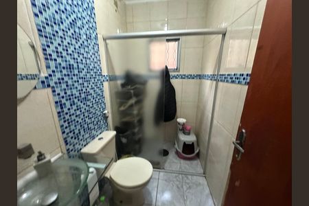 Casa à venda com 140m², 3 quartos e 2 vagas Casa à venda com 140m², 3 quartos e 2 vagasBanheiro 1