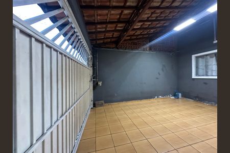 Casa à venda com 140m², 3 quartos e 2 vagas Casa à venda com 140m², 3 quartos e 2 vagasGaragem