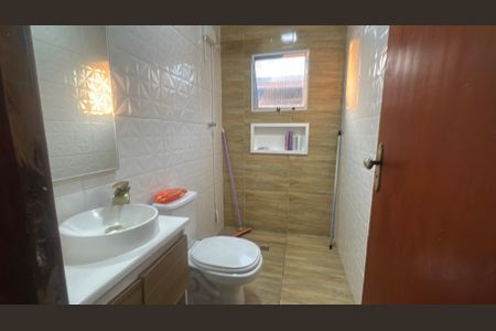 Casa à venda com 140m², 3 quartos e 2 vagas Casa à venda com 140m², 3 quartos e 2 vagasBanheiro 2