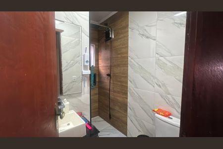 Banheiro da Suíte de casa à venda com 3 quartos, 140m² em Parque Santana, Barueri