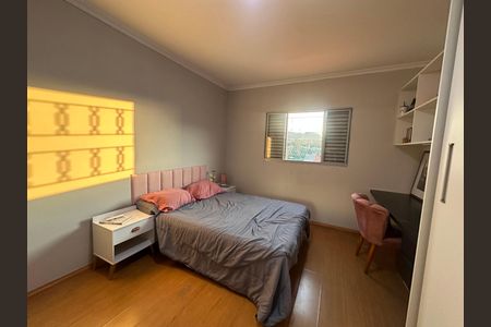 Casa à venda com 140m², 3 quartos e 2 vagas Casa à venda com 140m², 3 quartos e 2 vagasQuarto 2