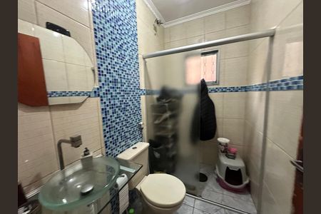 Casa à venda com 140m², 3 quartos e 2 vagas Casa à venda com 140m², 3 quartos e 2 vagasBanheiro 1