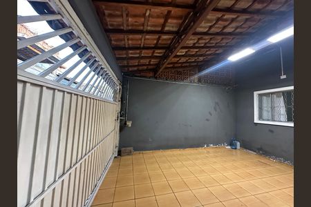 Casa à venda com 140m², 3 quartos e 2 vagas Casa à venda com 140m², 3 quartos e 2 vagasGaragem
