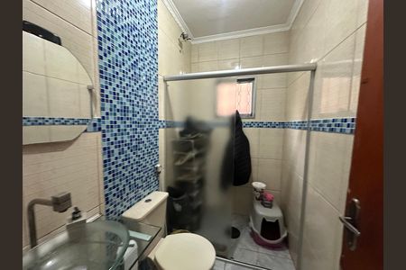 Casa à venda com 140m², 3 quartos e 2 vagas Casa à venda com 140m², 3 quartos e 2 vagasBanheiro 1