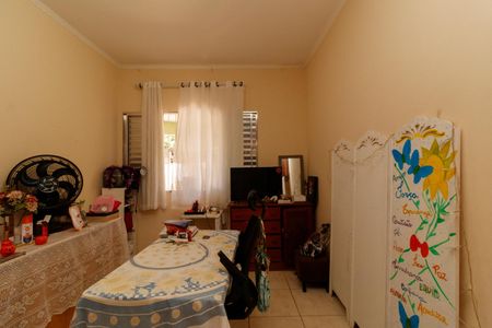 Casa para alugar com 380m², 3 quartos e 5 vagas Casa para alugar com 380m², 3 quartos e 5 vagasQuarto