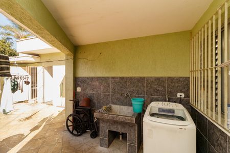 Casa para alugar com 380m², 3 quartos e 5 vagas Casa para alugar com 380m², 3 quartos e 5 vagasÁrea de Serviço