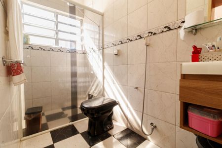 Casa para alugar com 380m², 3 quartos e 5 vagas Casa para alugar com 380m², 3 quartos e 5 vagasBanheiro da Suíte