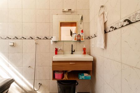 Casa para alugar com 380m², 3 quartos e 5 vagas Casa para alugar com 380m², 3 quartos e 5 vagasBanheiro da Suíte