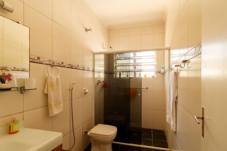 Casa para alugar com 380m², 3 quartos e 5 vagas Casa para alugar com 380m², 3 quartos e 5 vagasBanheiro
