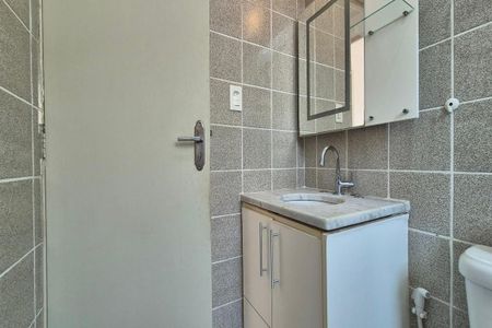 Apartamento para alugar com 52m², 2 quartos e 1 vaga Apartamento para alugar com 52m², 2 quartos e 1 vagaBanheiro