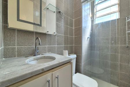 Apartamento para alugar com 52m², 2 quartos e 1 vaga Apartamento para alugar com 52m², 2 quartos e 1 vagaBanheiro