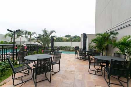 Apartamento para alugar com 34m², 1 quarto e sem vagaÁrea comum - Piscina