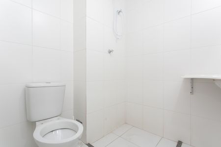 Banheiro  de apartamento para alugar com 1 quarto, 34m² em Jardim Helena, São Paulo