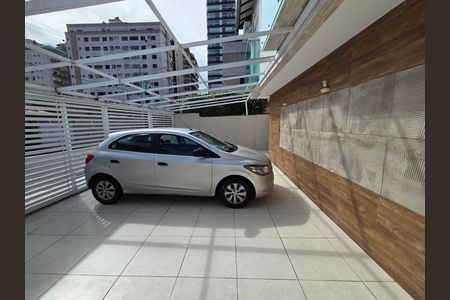 Casa de condomínio para alugar com 84m², 3 quartos e 1 vaga Casa de condomínio para alugar com 84m², 3 quartos e 1 vagaFachada