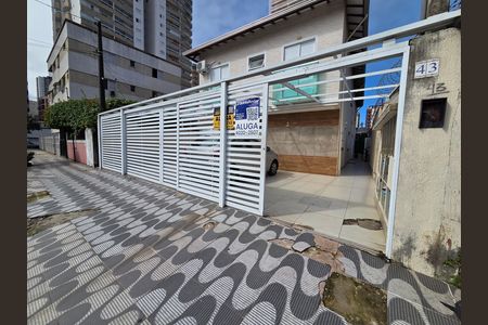 Casa de condomínio para alugar com 84m², 3 quartos e 1 vaga Casa de condomínio para alugar com 84m², 3 quartos e 1 vagaFachada