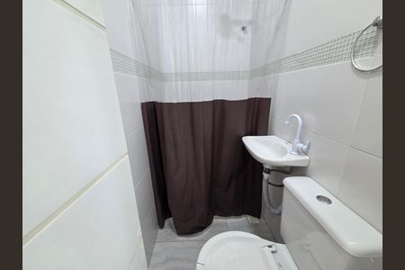 Casa de condomínio para alugar com 84m², 3 quartos e 1 vaga Casa de condomínio para alugar com 84m², 3 quartos e 1 vagaBanheiro