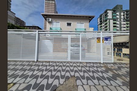 Casa de condomínio para alugar com 84m², 3 quartos e 1 vaga Casa de condomínio para alugar com 84m², 3 quartos e 1 vagaFachada