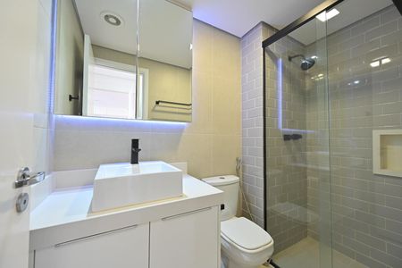 Apartamento à venda com 49m², 1 quarto e 1 vaga Apartamento à venda com 49m², 1 quarto e 1 vagaBanheiro da Suíte