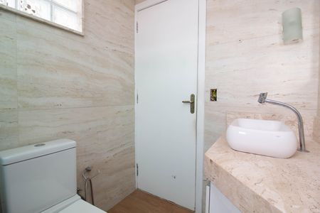 Casa para alugar com 186m², 3 quartos e 4 vagasBanheiro da Suíte