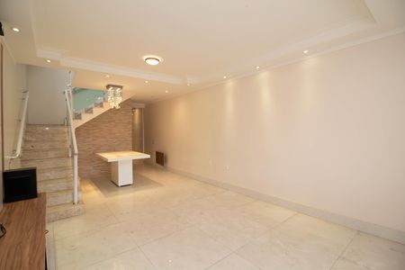 Casa para alugar com 186m², 3 quartos e 4 vagasSala