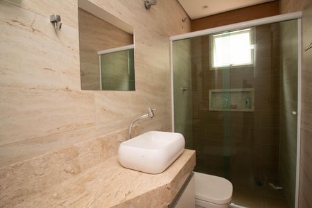 Casa para alugar com 186m², 3 quartos e 4 vagasBanheiro 2
