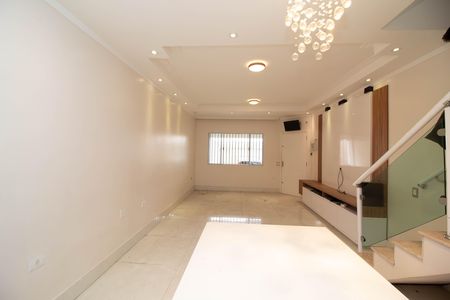 Sala de casa para alugar com 3 quartos, 186m² em Jardim Vila Galvao, Guarulhos