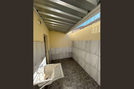 Área de Serviço de casa de condomínio para alugar com 2 quartos, 56m² em Caguaçu, Sorocaba