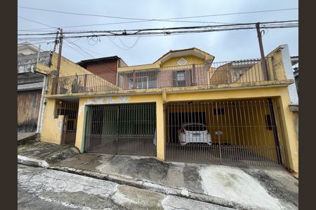 Casa para alugar com 60m², 1 quarto e 1 vaga Casa para alugar com 60m², 1 quarto e 1 vagaFachada
