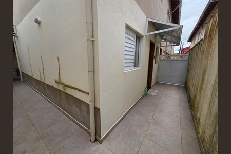 Casa de condomínio para alugar com 60m², 2 quartos e 1 vaga Casa de condomínio para alugar com 60m², 2 quartos e 1 vagaQuintal