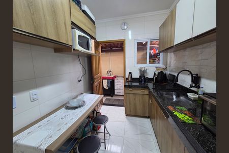 Casa de condomínio para alugar com 60m², 2 quartos e 1 vaga Casa de condomínio para alugar com 60m², 2 quartos e 1 vagaCozinha