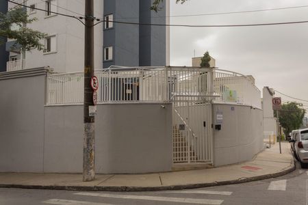 Apartamento à venda com 56m², 2 quartos e 1 vaga Apartamento à venda com 56m², 2 quartos e 1 vagaFachada