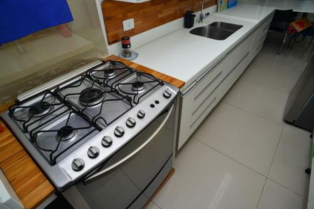 Apartamento para alugar com 186m², 4 quartos e 2 vagas Apartamento para alugar com 186m², 4 quartos e 2 vagasCozinha