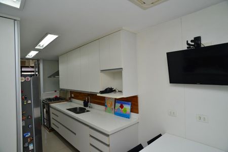 Apartamento para alugar com 186m², 4 quartos e 2 vagas Apartamento para alugar com 186m², 4 quartos e 2 vagasCozinha