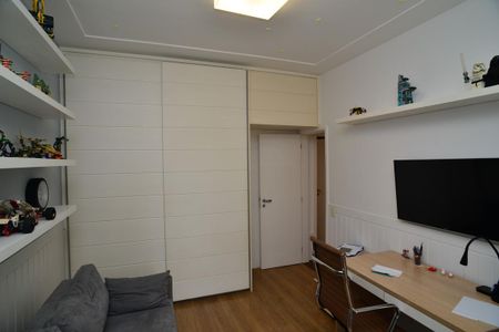 Apartamento para alugar com 186m², 4 quartos e 2 vagas Apartamento para alugar com 186m², 4 quartos e 2 vagasQuarto 3