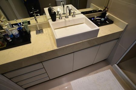 Apartamento para alugar com 186m², 4 quartos e 2 vagas Apartamento para alugar com 186m², 4 quartos e 2 vagasBanheiro Social