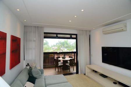 Apartamento para alugar com 186m², 4 quartos e 2 vagas Apartamento para alugar com 186m², 4 quartos e 2 vagasSala