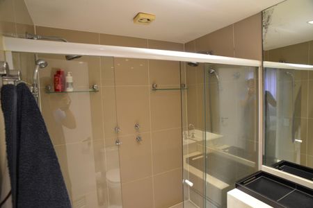 Apartamento para alugar com 186m², 4 quartos e 2 vagas Apartamento para alugar com 186m², 4 quartos e 2 vagasBanheiro Suíte
