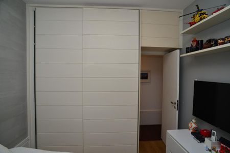 Apartamento para alugar com 186m², 4 quartos e 2 vagas Apartamento para alugar com 186m², 4 quartos e 2 vagasQuarto 2