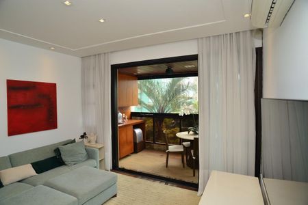 Apartamento para alugar com 186m², 4 quartos e 2 vagas Apartamento para alugar com 186m², 4 quartos e 2 vagasSala