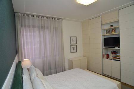 Apartamento para alugar com 186m², 4 quartos e 2 vagas Apartamento para alugar com 186m², 4 quartos e 2 vagasSuíte