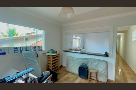 Casa para alugar com 75m², 2 quartos e 1 vagaSala