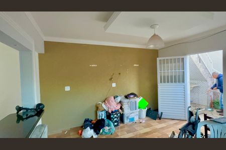 Casa para alugar com 75m², 2 quartos e 1 vagaSala