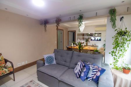 Apartamento à venda com 100m², 2 quartos e 1 vaga Apartamento à venda com 100m², 2 quartos e 1 vagaSala