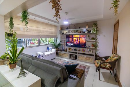 Apartamento à venda com 100m², 2 quartos e 1 vaga Apartamento à venda com 100m², 2 quartos e 1 vagaSala