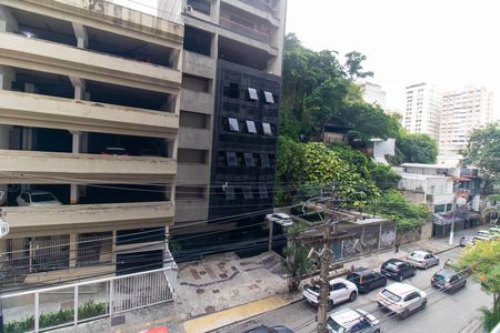 Apartamento à venda com 100m², 2 quartos e 1 vaga Apartamento à venda com 100m², 2 quartos e 1 vagaVista da Sala